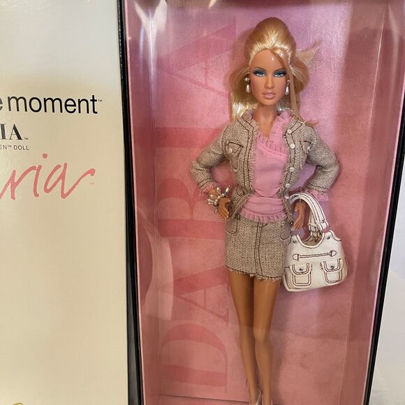 Mattel 2004 Model of the moment Daria Shopping Queen Doll Model Muse Gold Label - Picture 1 of 7